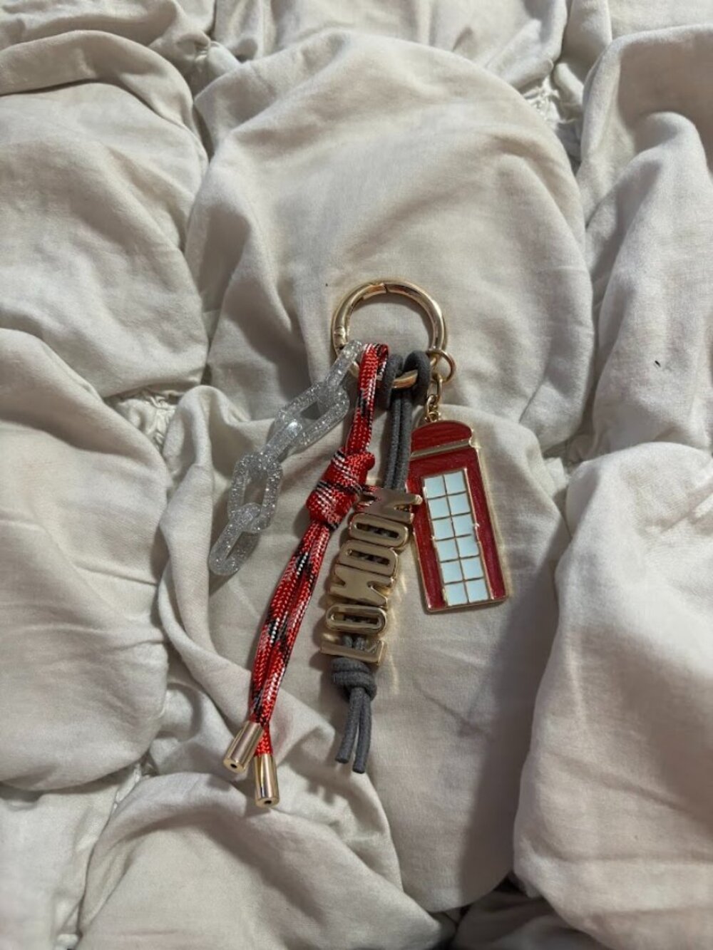 Free People London Calling Enamel Bag Charm✨